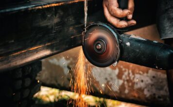 Jak prawidłowo piłować paznokcie?