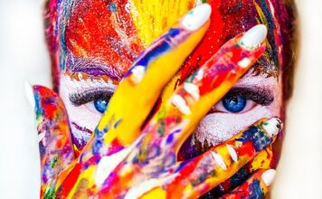 Dlaczego makijaż się nie trzyma?