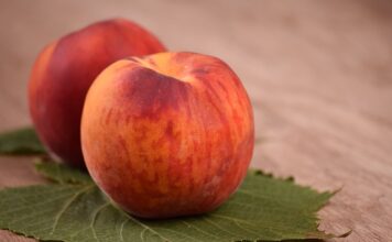 Co polecacie na opadające powieki?