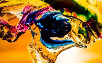 Jak zdjąć żel z paznokci w domu bez acetonu?