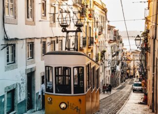 Komu przysługuje darmowy wózek inwalidzki? Komu przysługuje darmowy wózek inwalidzki?