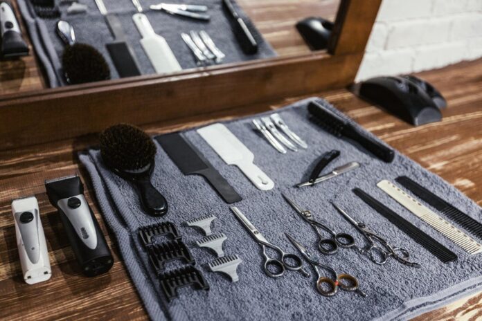 34756 Jakie akcesoria musi mieć sklep z narzędziami dla fryzjerów